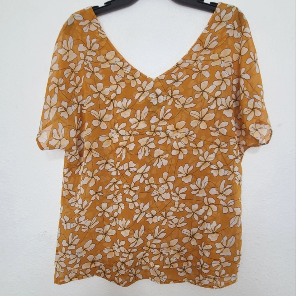 Cabi top marigold floral blouse